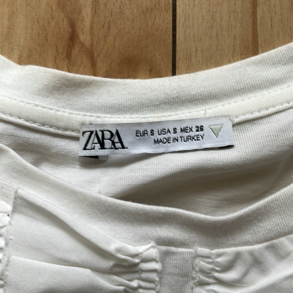 Zara Ruffle T- Shirt - Picture 3 of 3